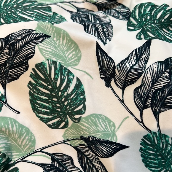 CUPSHE One piece - Picture 3 of 3